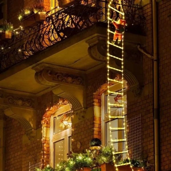 Escalera Led Navideña con Papá Noel